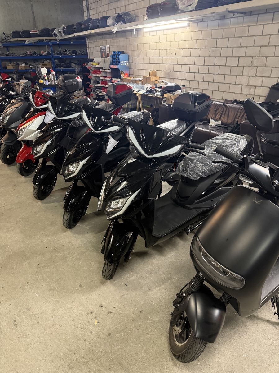 Voiturettes électriques: Scooter – Neuf avec emballage d'origine à Basel par ban_t5lm 4