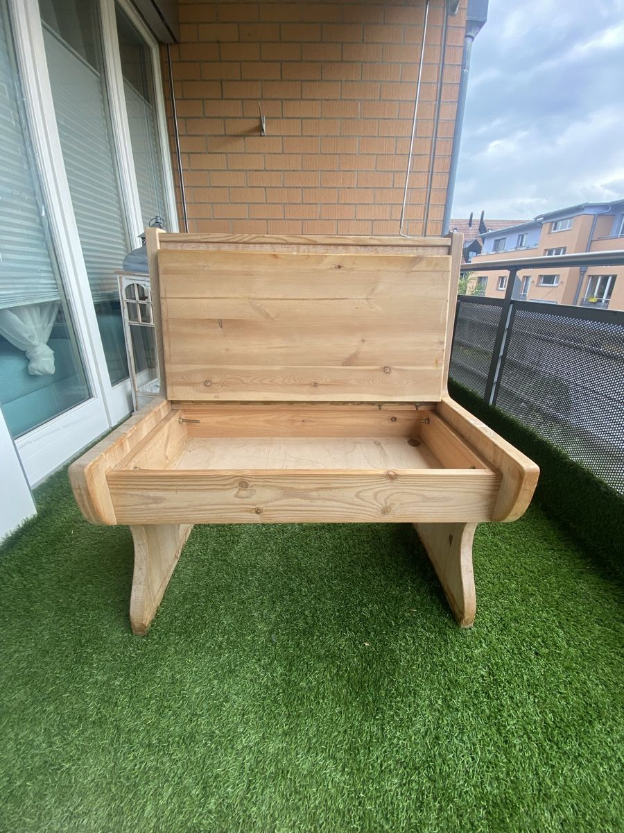 Panchine: Holzbank  – Usato da Illnau venduto da Gysi01 1