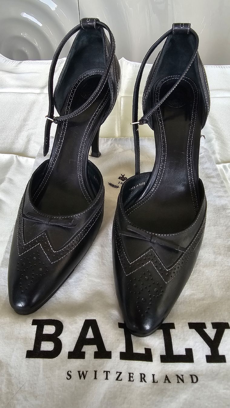 Bally Scarpe da donna: Bally Escarpin cuir noire T. 39.5 – Usato da Nax venduto da mojy