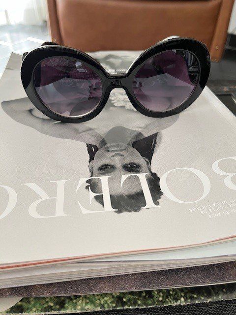 Occhiali & Lenti: Lunettes de soleil – Usato da Hauterive NE venduto da sofia66 1