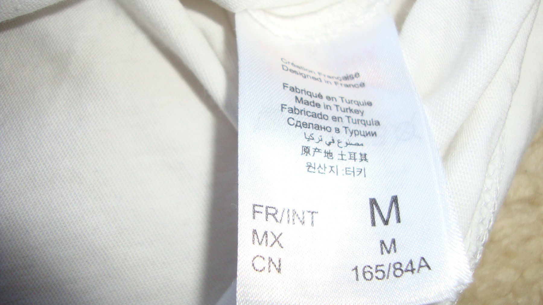 Etam T-shirt: Tshirt mit 3 Raubkatzen – Usato da Laufen venduto da ereli 2
