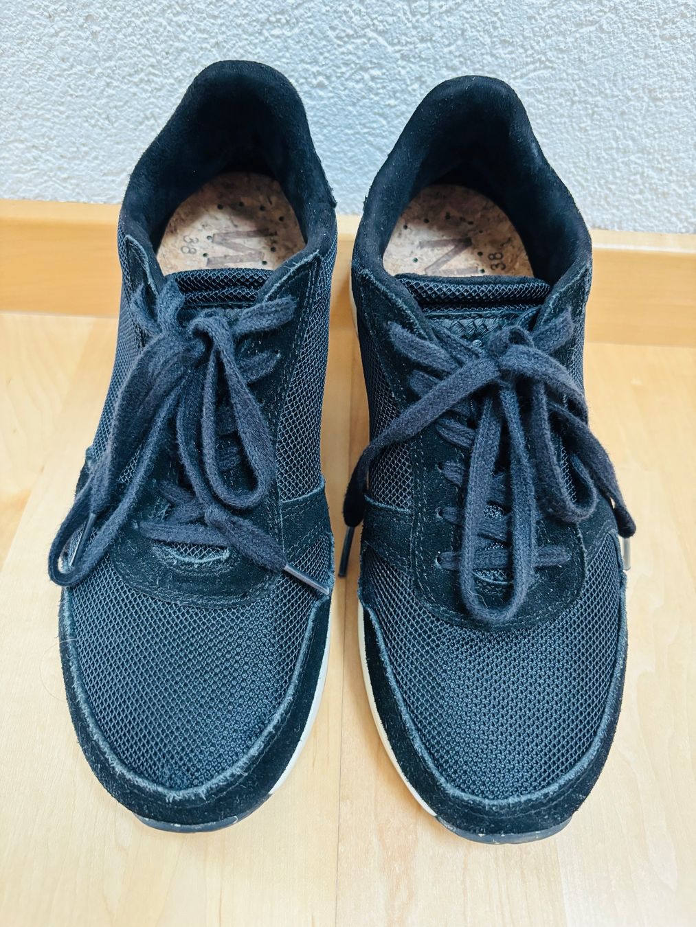 Scarpe da donna: Schwarze Sneaker Woden - Gr. 38 – Usato da Ennetbürgen venduto da Evelyne_G 2