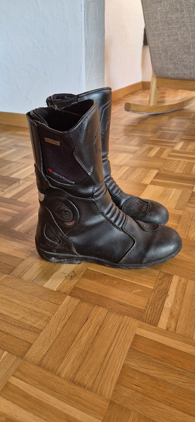 Scarpe da donna: Probiker Motorradstiefel Damen – Usato da Grüt (Gossau ZH) venduto da ser_86zb
