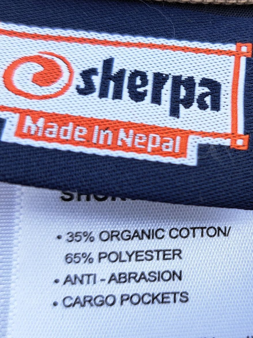 Sherpa Pantaloni: Neue Sherpa Shorts Bermudas Gr. 116 – Nuovo e nell'imballaggio originale da Gysenstein venduto da joshuas81 3