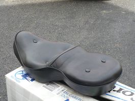 Harley Davidson Sportster touring leather seat -Rarität
