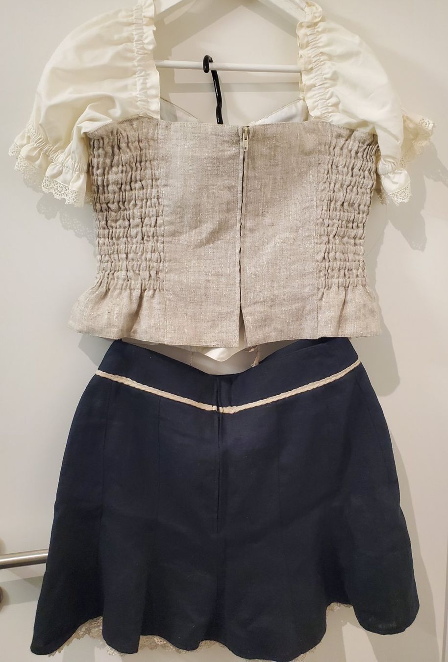 Costumi: Dirndl / Oktoberfest 2-teilig – Usato da Münchwilen TG venduto da Renecz 1