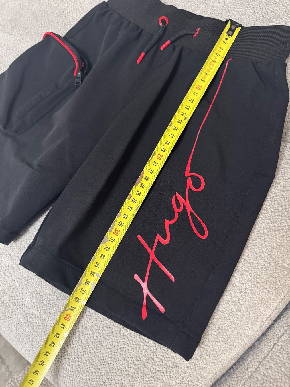 Hugo Boss Kleiderpakete & -sets: Kleiderpaket Gr. 130-140 – Gebraucht aus Uetikon am See von Fraufox1 5