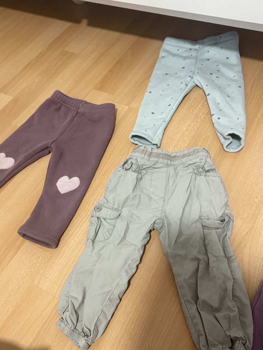 Lotti & Set di vestiti: Baby Hosen 3er Set Mädchen  Grösse 80 – Usato da Ueberstorf venduto da man_p2fy