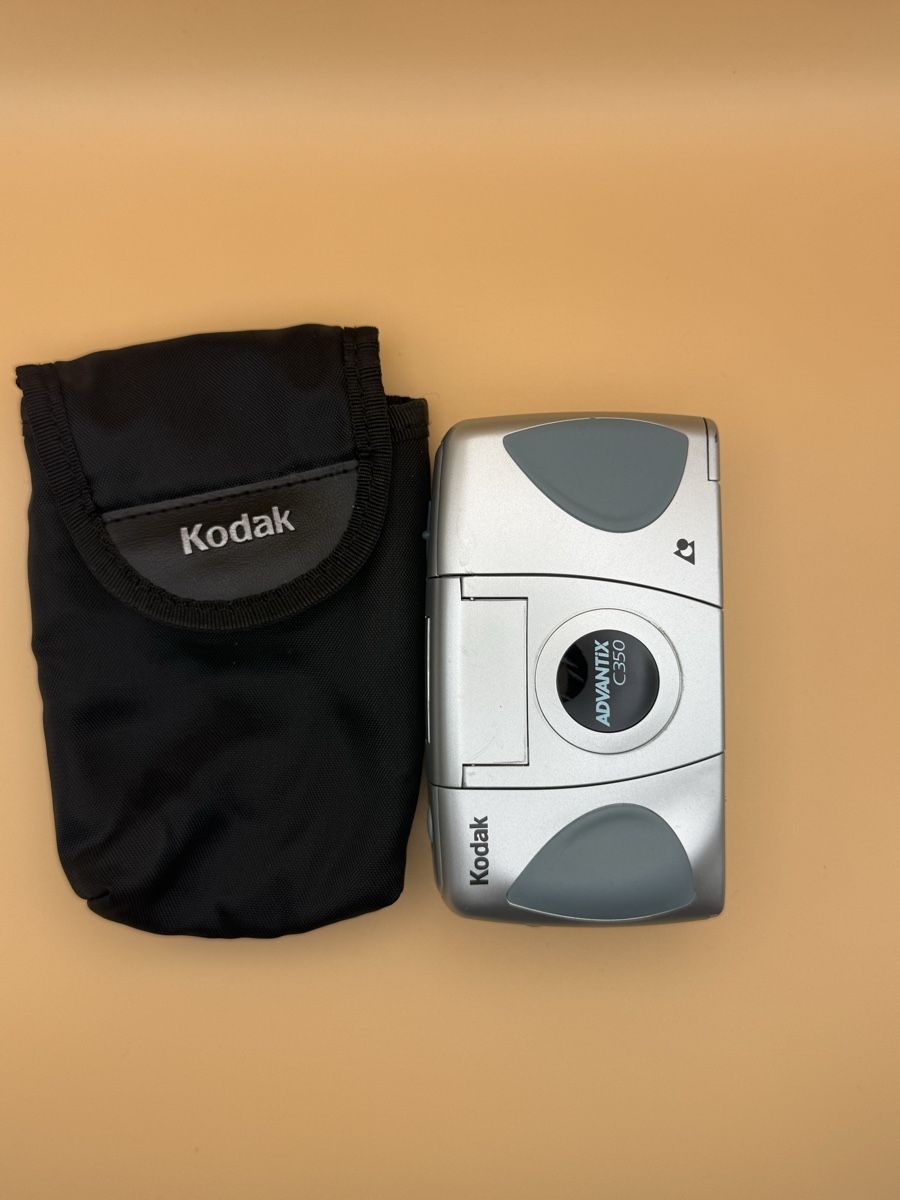 Kodak Fotocamera: Kamera Kodak Advantix C350 mit Tasche  – Usato da St. Gallen venduto da KumanekoDen 1