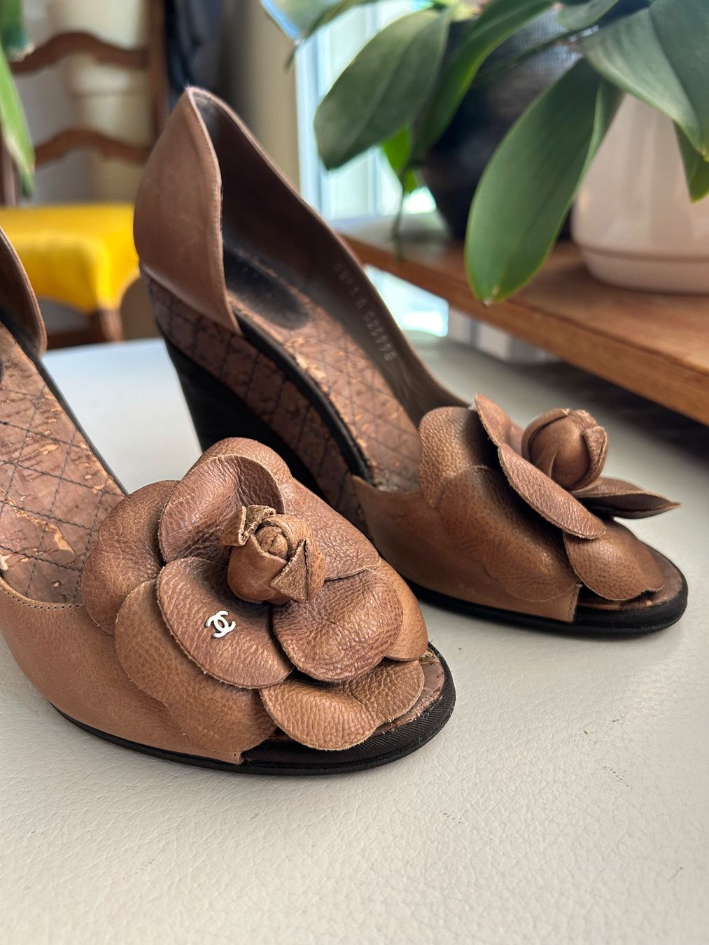 Chanel Scarpe da donna: Chanel cork open toe heels (38C) – Usato da Rüschlikon venduto da Tey_sl 3