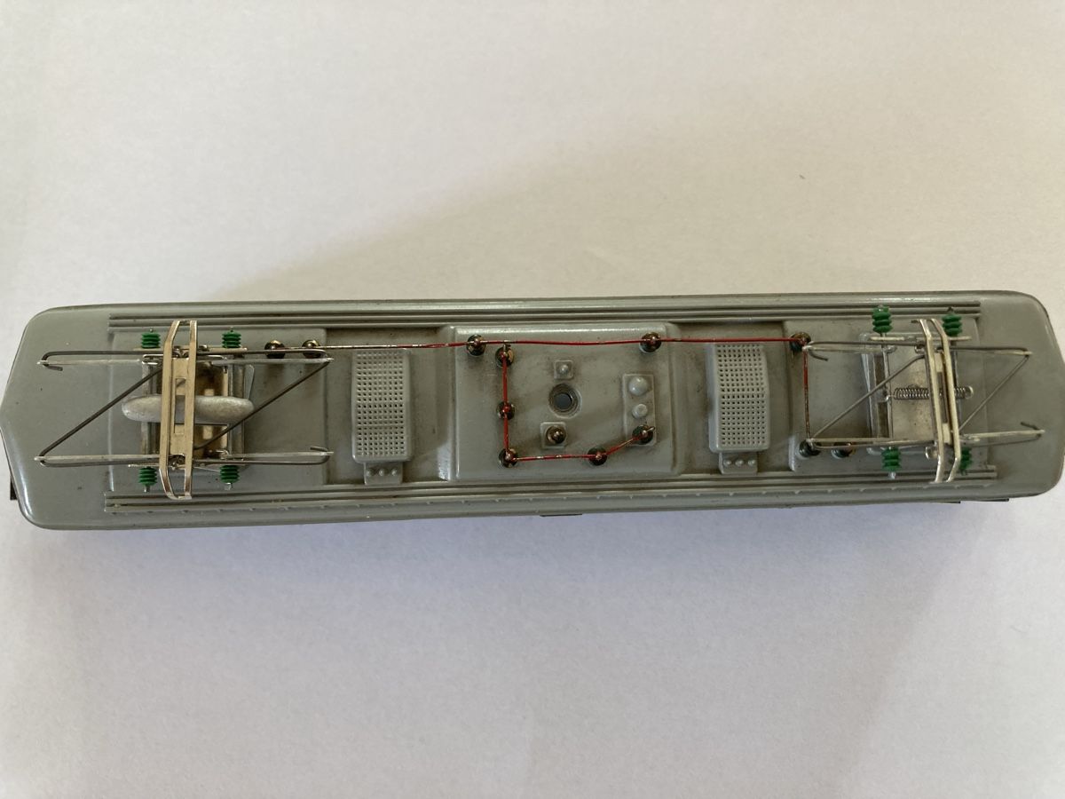 Hag Modelleisenbahnen: HAG Ae6/6 Gehäuse – Gebraucht aus Dällikon von Holy66go 4
