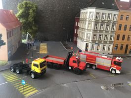 HERPA 1:87 H0 MERZEDES BENZ ZETROS, MAN TGS, UND SCANIA