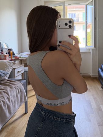 CALVIN KLEIN GREY CROP TOP