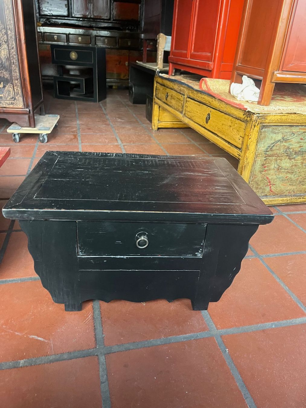 Cassettiere: Schwarzer Vintage Beistelltisch/Buddha Altar – Nuovo (secondo la descrizione) da Cham venduto da mjg1901 4