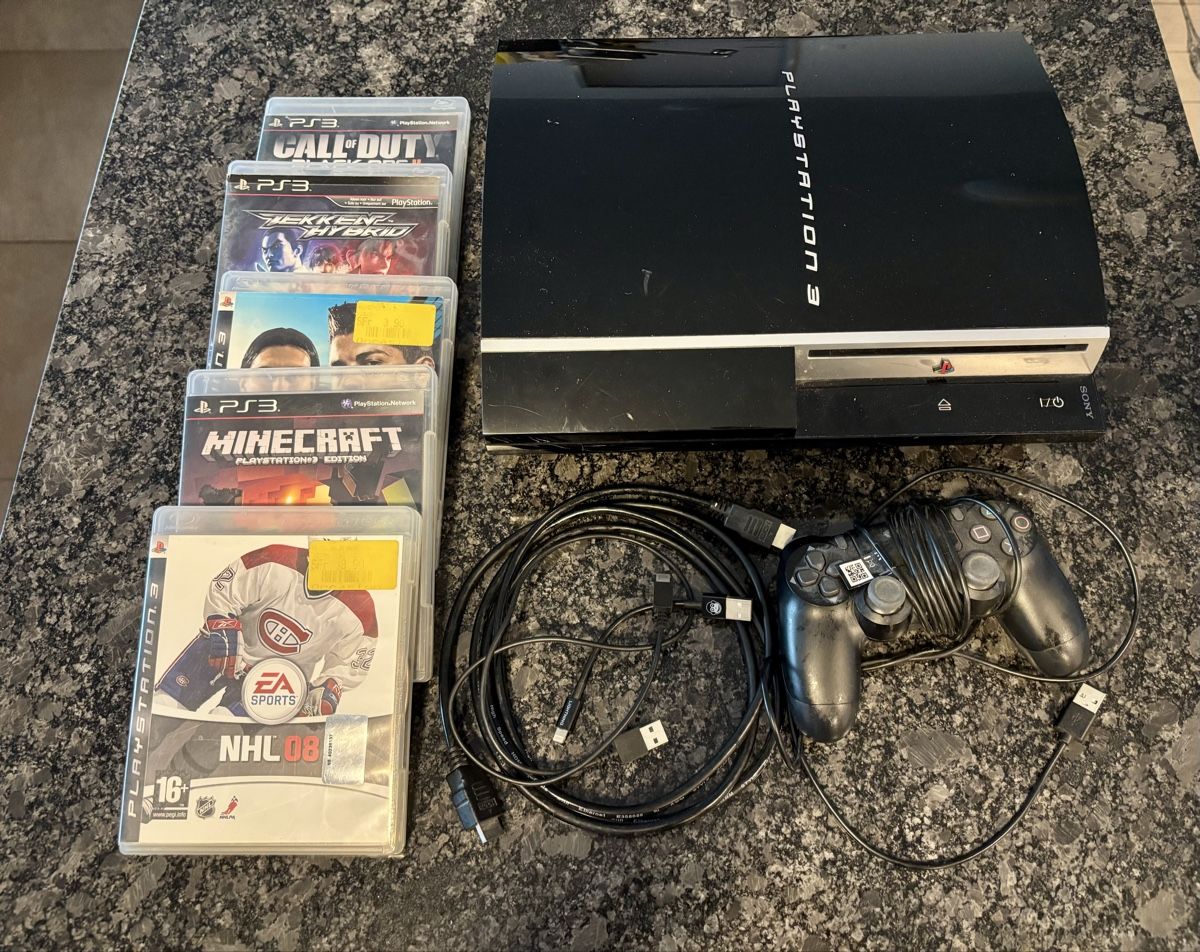 Sony Console: Playstation 3 (PS3) Controller & Spielen – Usato da Zug venduto da Deks