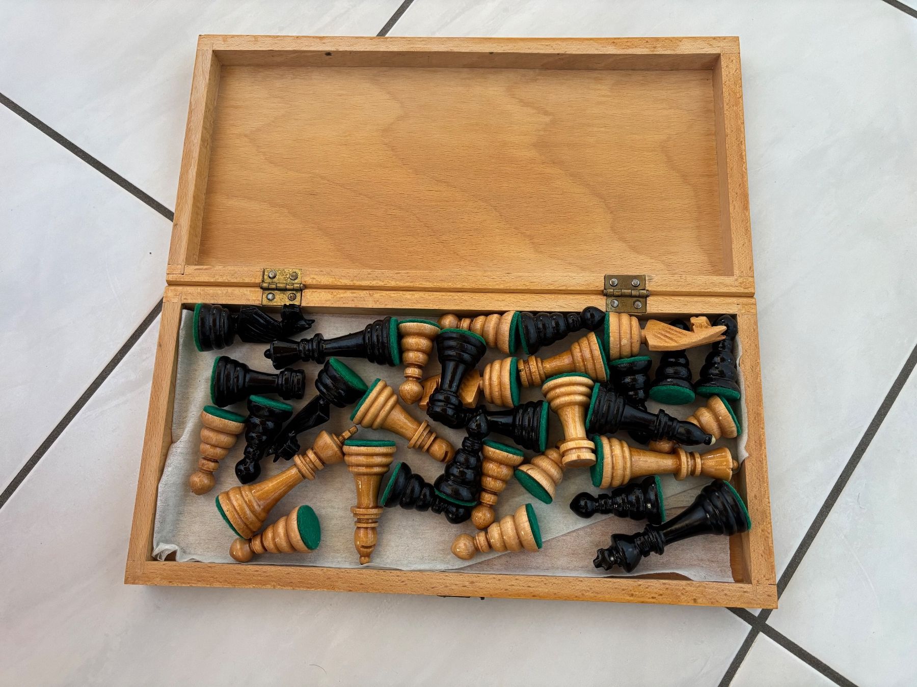 Giochi: Schachbrett inkl. Figuren – Usato da Bubendorf venduto da Domi005 3