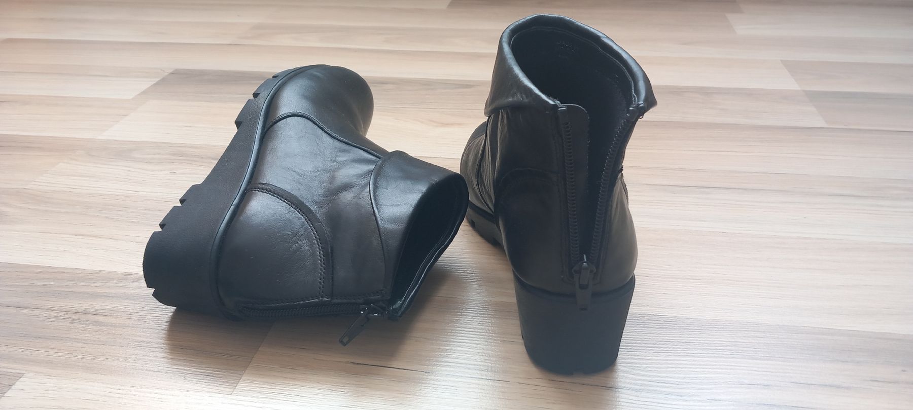 Scarpe da donna: Leder Stiefeli Gr. 39 – Nuovo (secondo la descrizione) da Balsthal venduto da Marica75 1