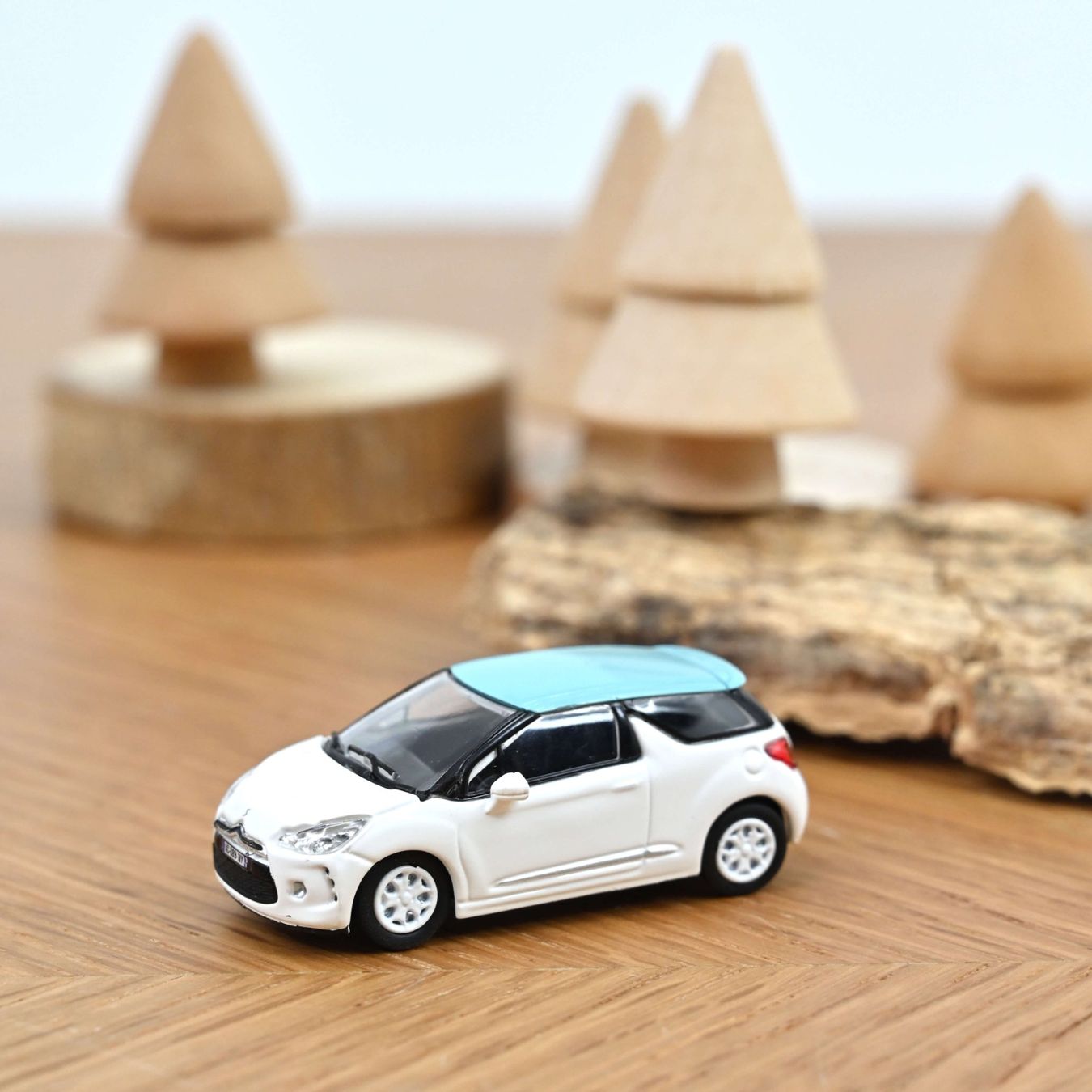 Modellini di ferrovie: CITROËN DS3 - HO – Nuovo e nell'imballaggio originale da Morges venduto da iljamuromez 1