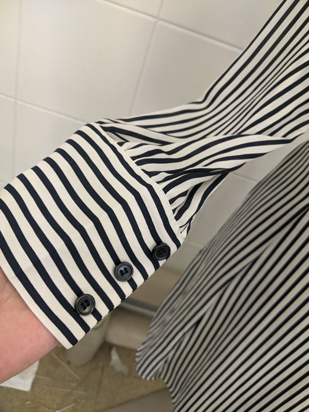 H&M Vestiti: Bürokleid GR XS – Usato da Langnau am Albis venduto da Judithsebi 1