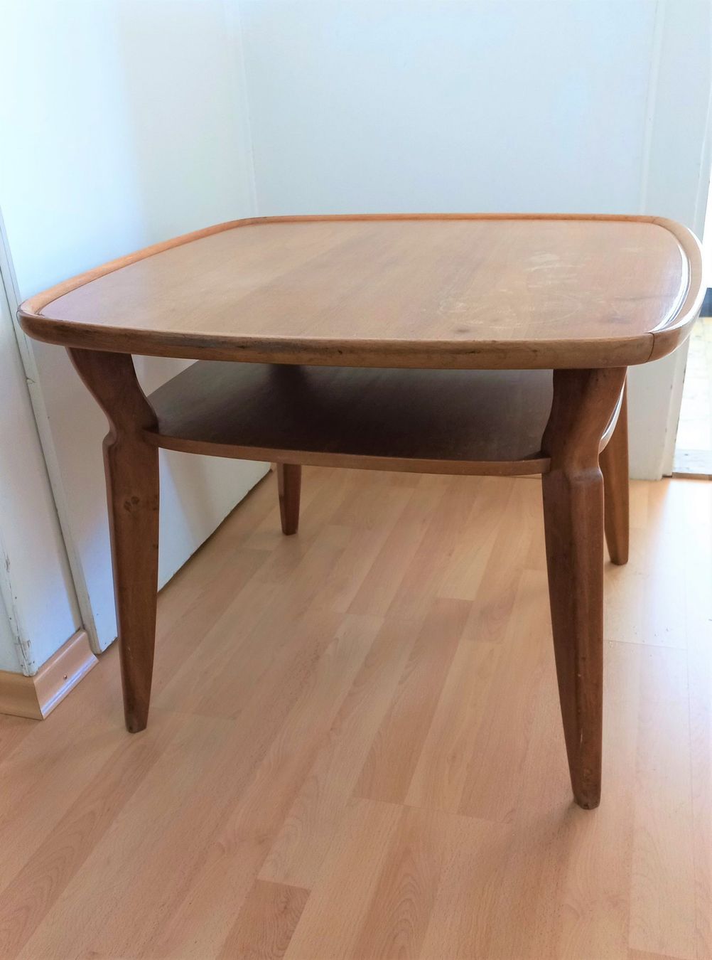 Tavoli: Vintage Teakholz Kaffeetisch – Usato da Bévilard venduto da Orscha