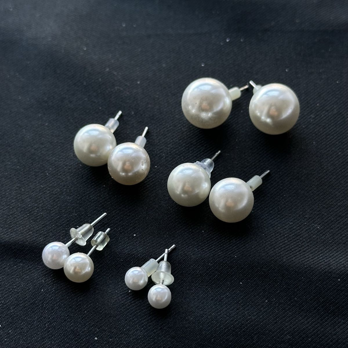 Orecchini pendenti & Orecchini a lobo: Perlen Ohrstecker Set – Usato da Givisiez venduto da dor_xb9k 1