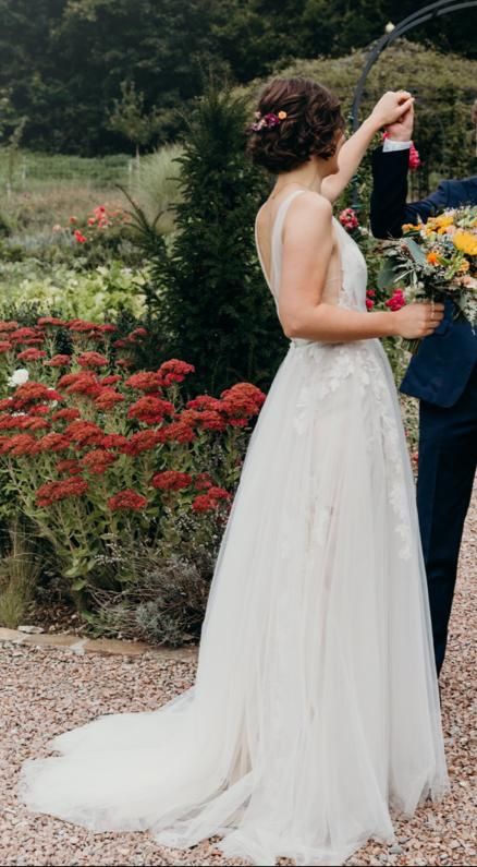 Kleider: Wunderschönes Hochzeitskleid von Willowby, Grösse 36 – Gebraucht aus Basel von rah_r 4
