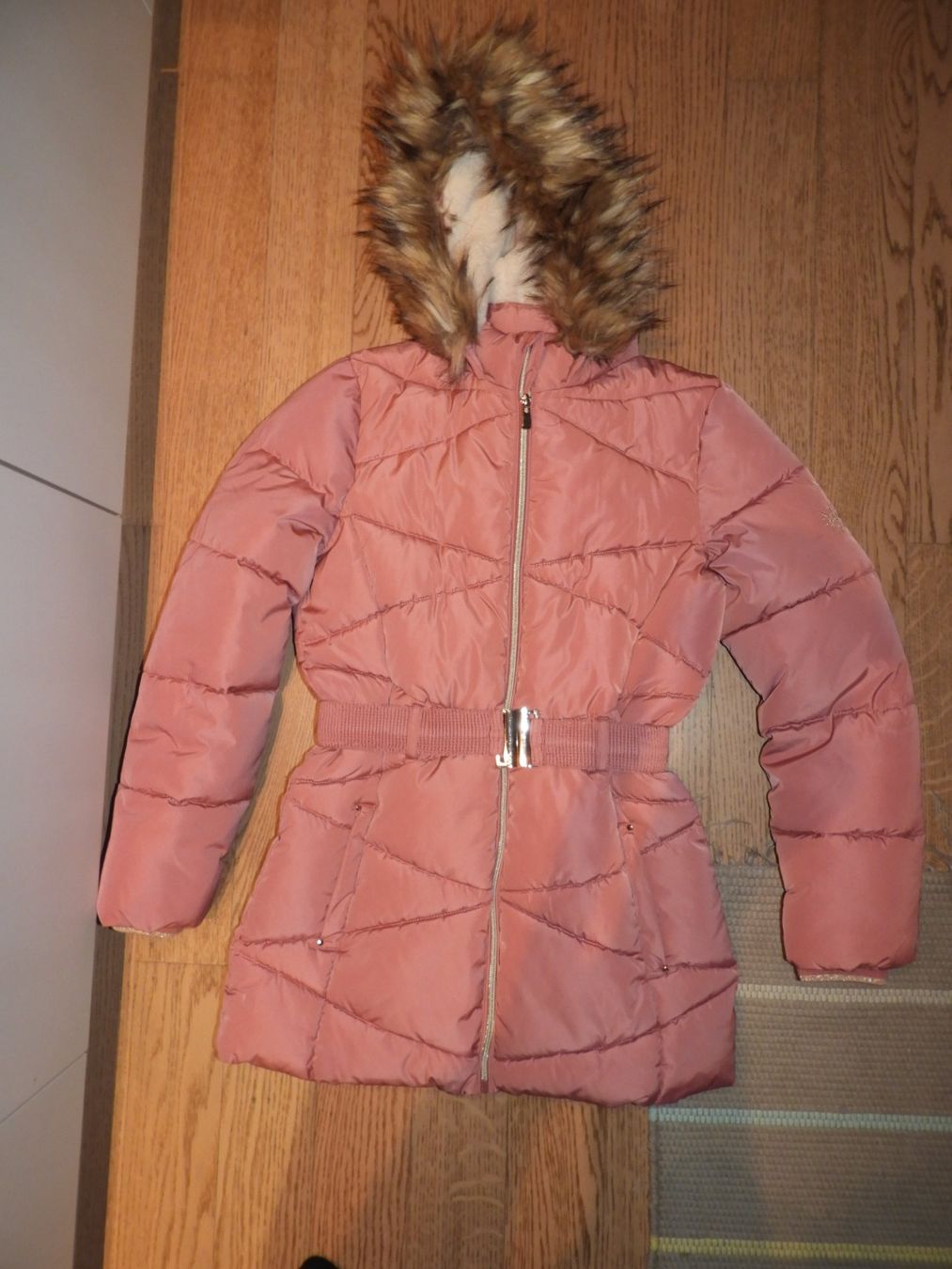 Vestes & Manteaux: Winterjacke Mädchen, Grösse 176 – D'occasion à Hergiswil NW par Noema2006
