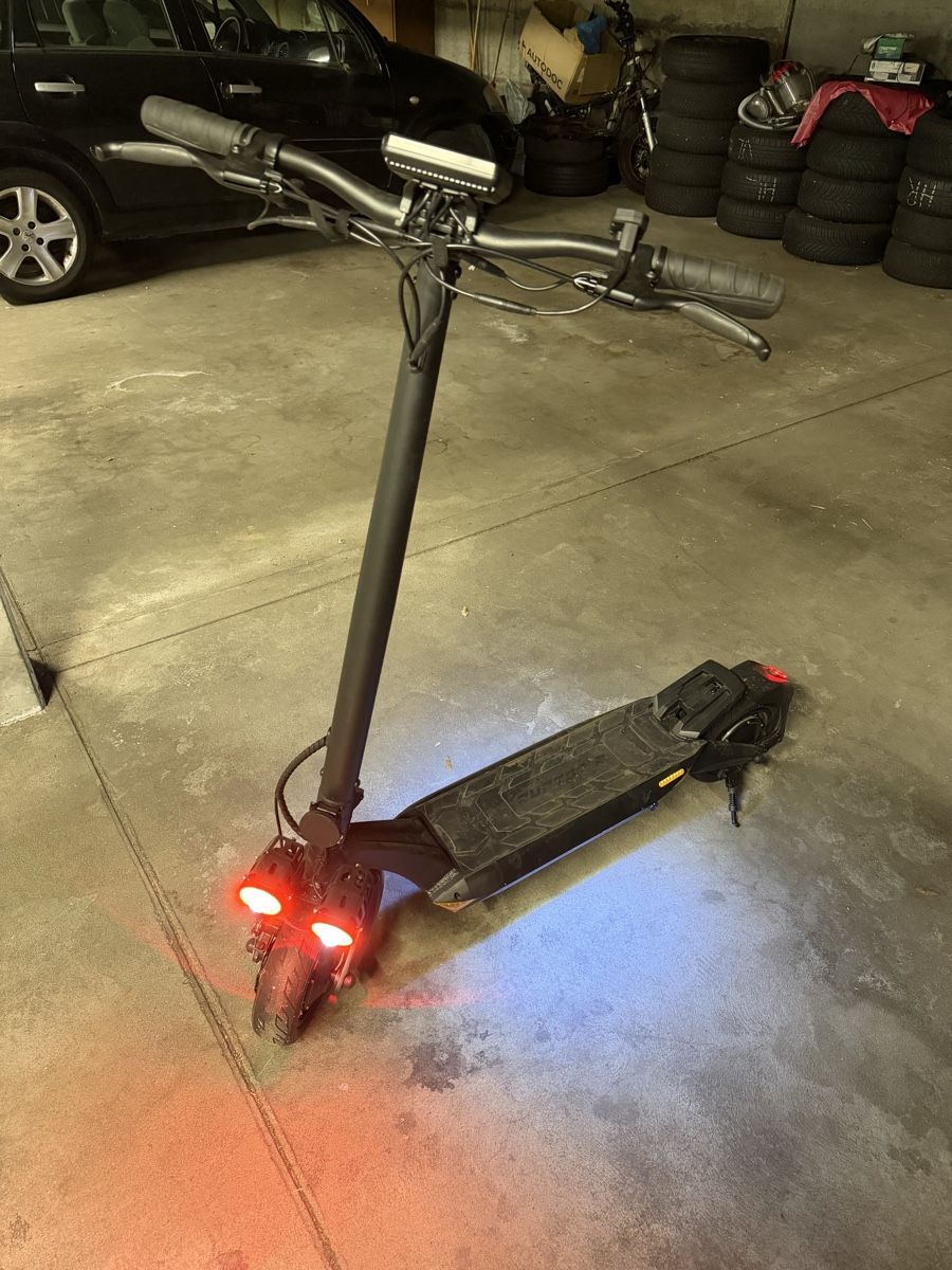 Kickboard: Ruptor R3 V3 trottinette e-scooter – Usato da Villmergen venduto da D_m_93