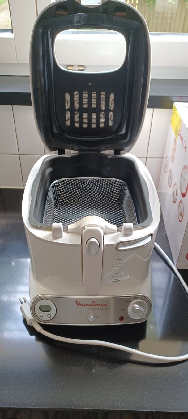 Moulinex Elettrodomestici da cucina: Fritteuse Moulinex – Usato da Menziken venduto da Nikkimcanton 1