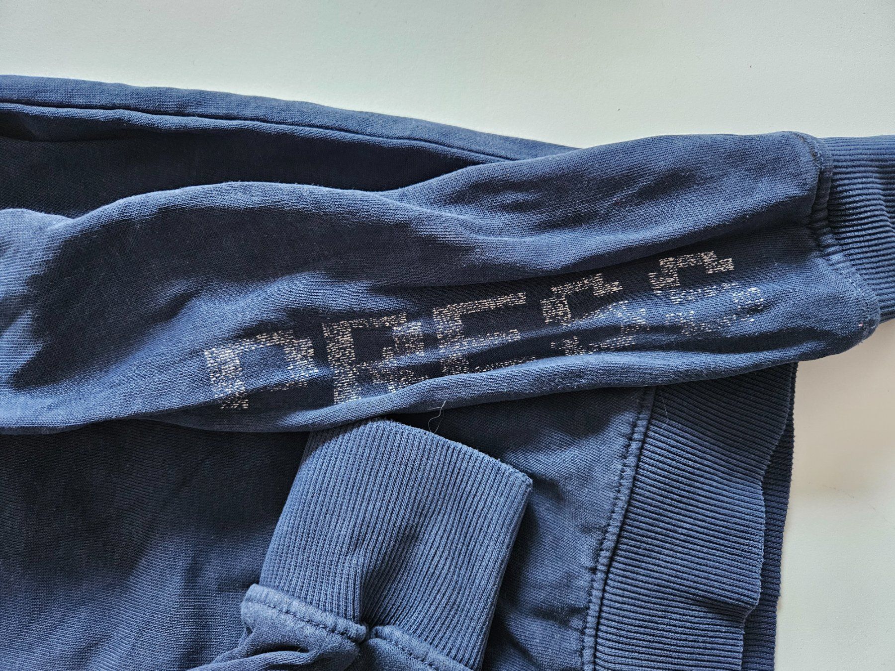 Pullover & Sweatshirts: Kinder-Pullover blau 'Gaming' – Gebraucht aus Schaffhausen von sabrina915 7