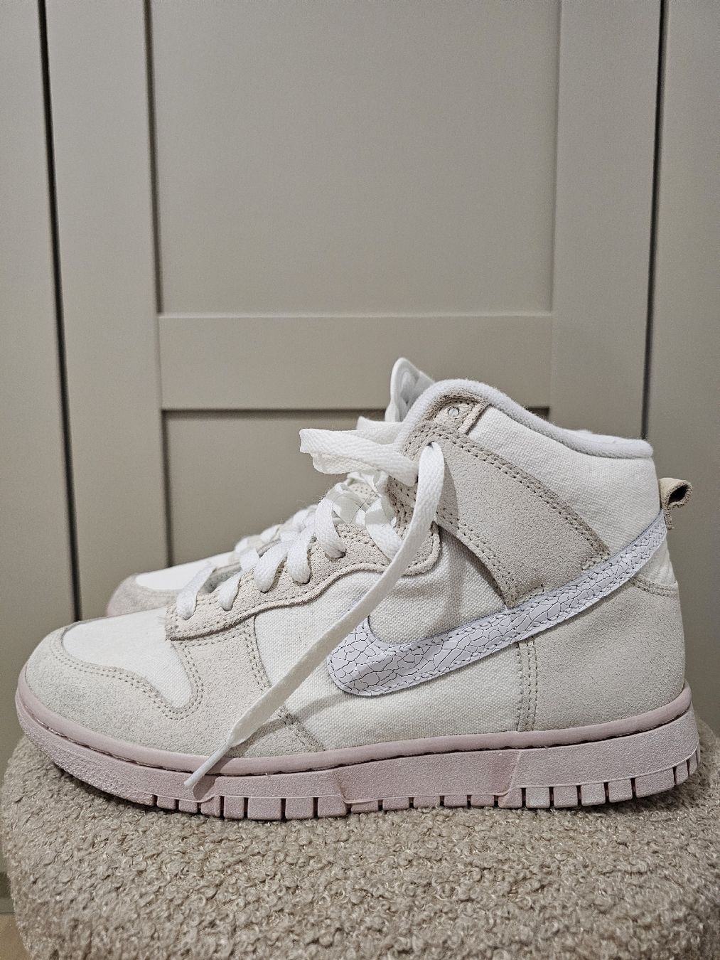 Nike Scarpe da uomo: Nike Dunk Retro High EU39 PRM – Nuovo (secondo la descrizione) da Pully venduto da RandomZero