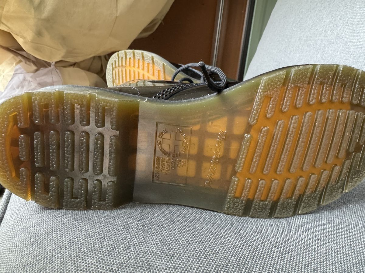 Damenschuhe: Dr.Martens, Lackstiefel – Neu (gemäss Beschreibung) aus Fällanden von Caramel7 7
