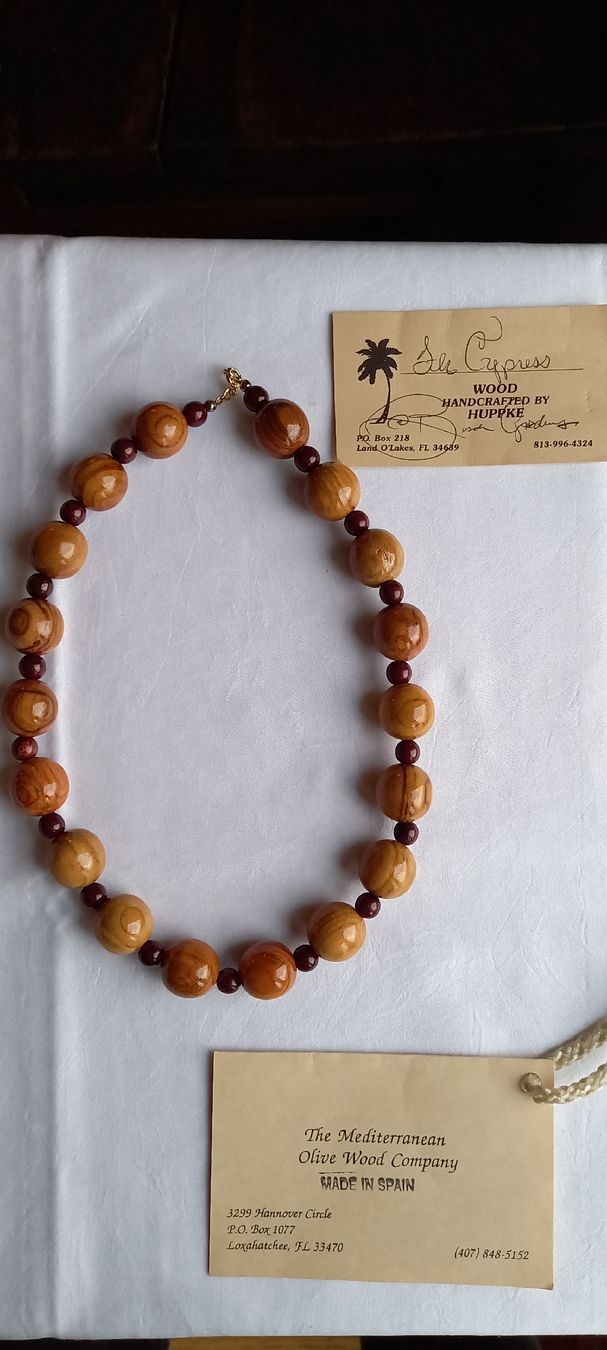 Catenine: Necklace Olive wood – Nuovo e nell'imballaggio originale da Genève venduto da sta_rq2b 2