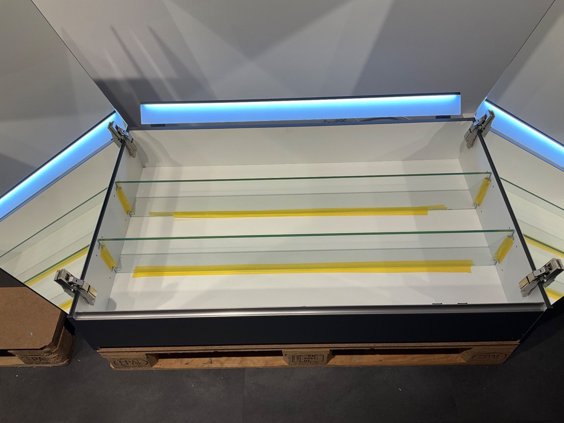 Mobili per bagno: 067 Badmöbelkombination, grau/schwarz, 120cm – Nuovo (secondo la descrizione) da Derendingen venduto da Meisterstuecke 7