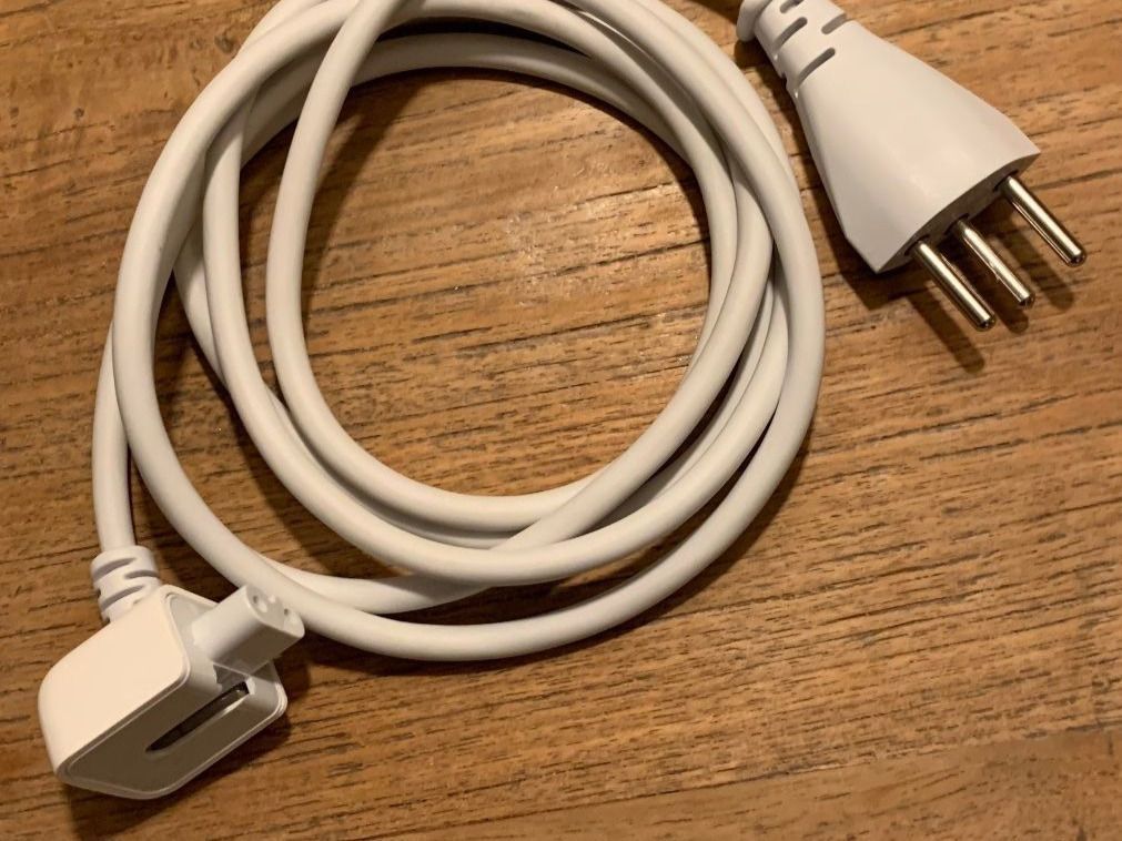 Apple Cavi: 🍏 Apple Stromkabel – Usato da Basel venduto da Schmutpa