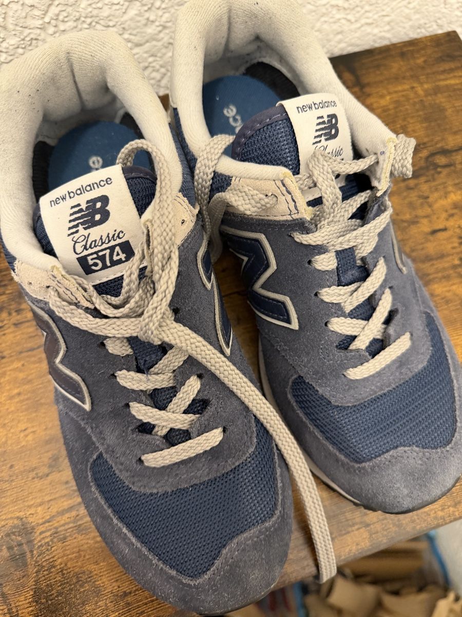 New Balance Scarpe da uomo: New Balance 574 – Usato da Suhr venduto da sr.96 3