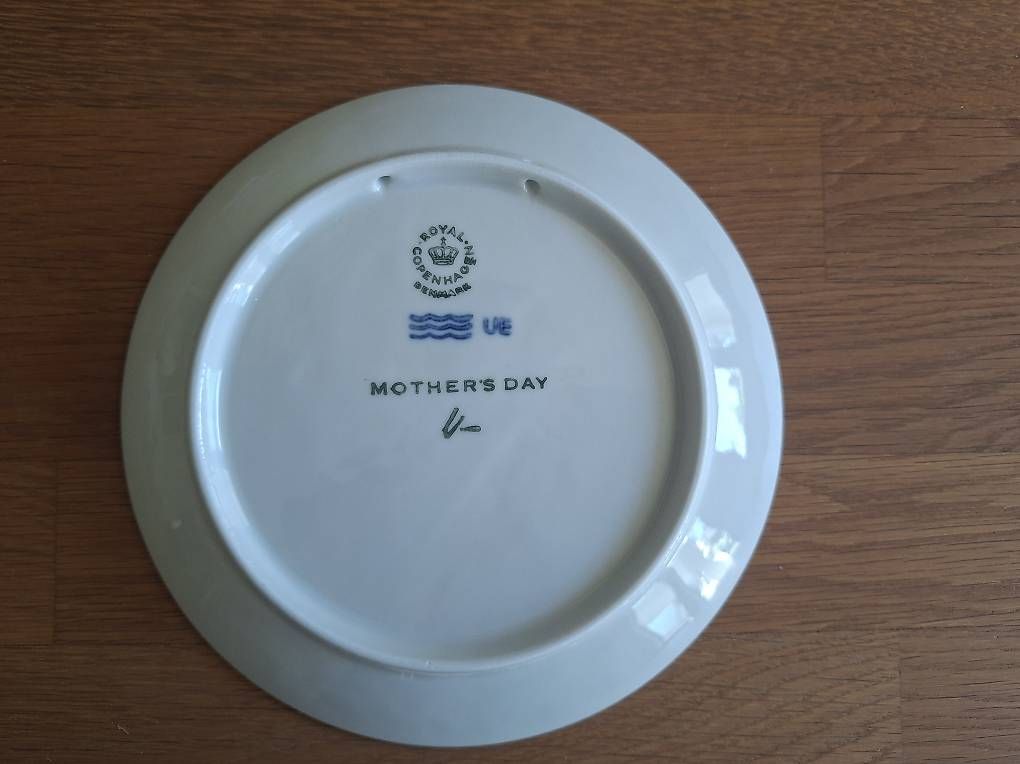 Piatti: Royal Copenhagen Muttertagsteller – Usato da Wabern venduto da amo_pp26 4