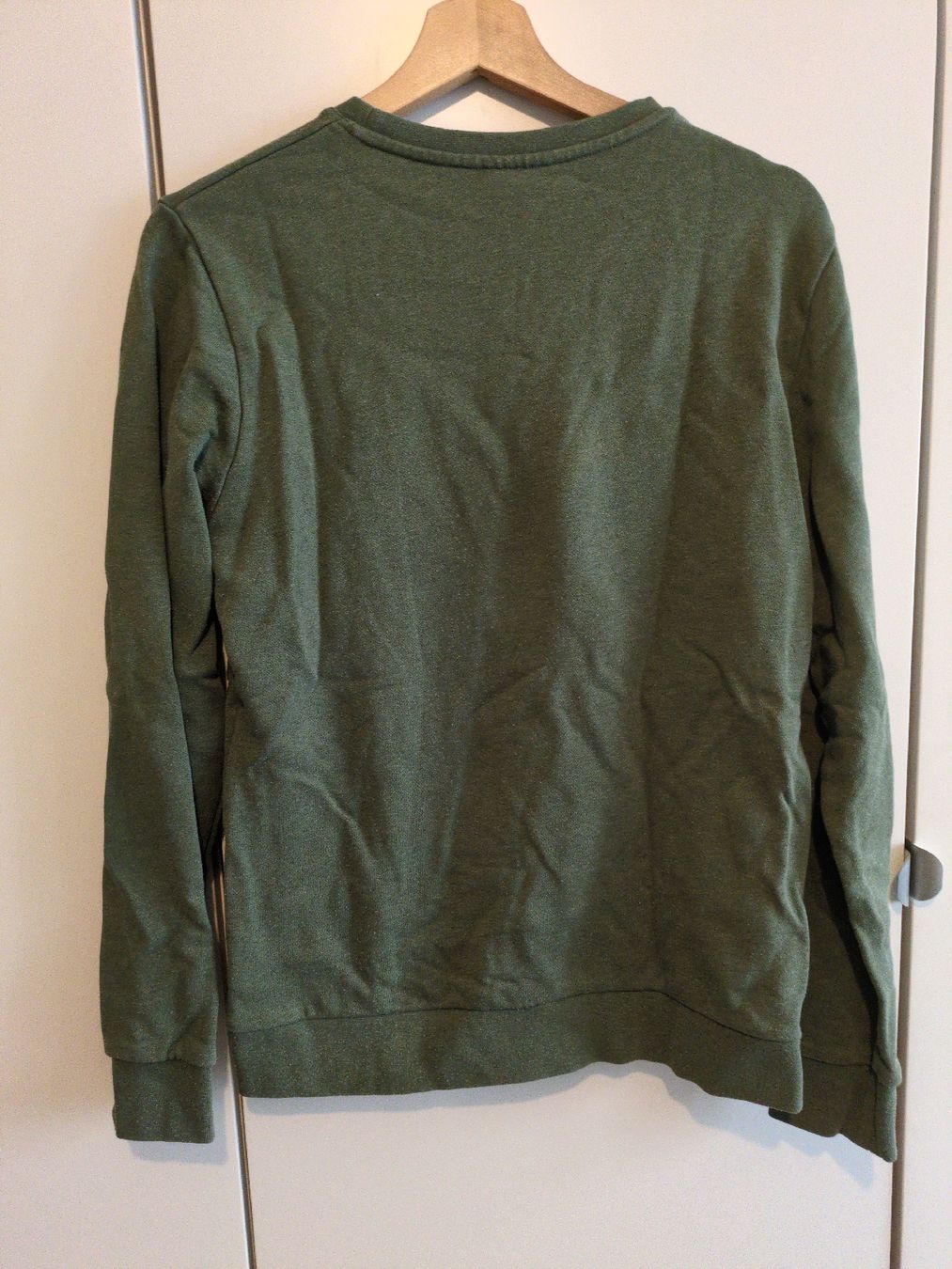 Nikin Pullover & Sweatshirts: Nikin Pulli – Gebraucht aus Olten von Lilliane0 1