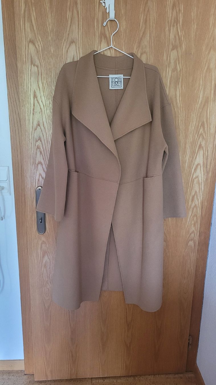 Totême Cappotti: Totême Wollmantel Gr. M, Beige – Usato da Zürich venduto da mgn1 9