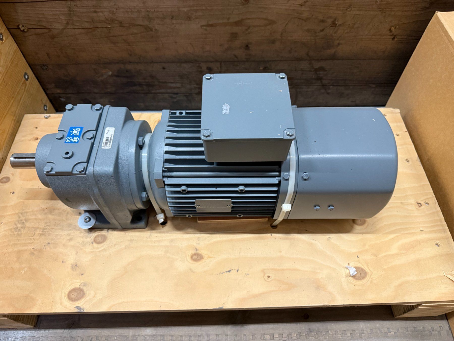 Motoren: Elektromotor 1.5KW – Neu (gemäss Beschreibung) aus Hinwil von normelektro