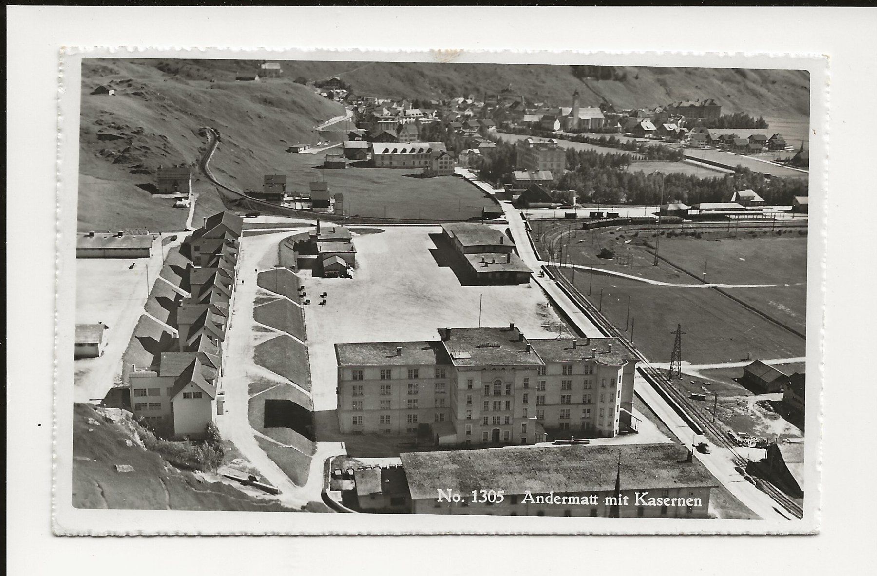 Cartoline postali: AK ca. 1945  Andermatt mit Kasernen, Feldpost – Usato da Greifensee venduto da 315WDO