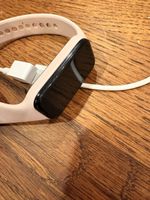 Fitness Armband Xiaomi beige mit Ladekabel gebraucht