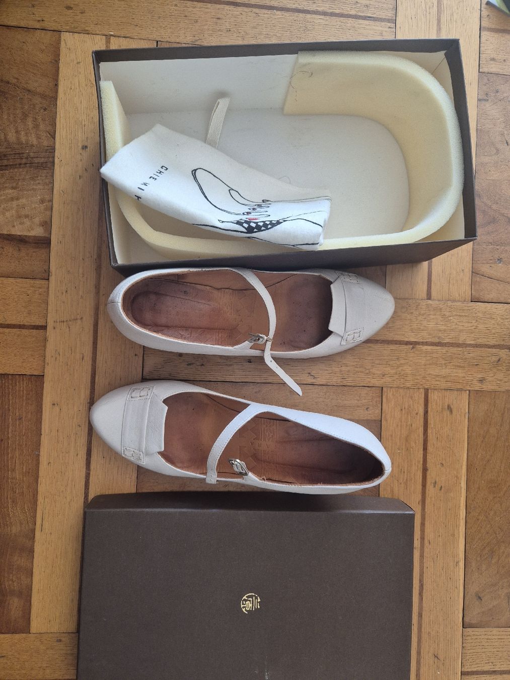 Chie Mihara Damenschuhe: Hochzeitsschuh von Chie Mihara Grösse 40.5 – Gebraucht aus Luzern von Bettina812