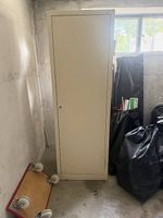 Grosser Metalschrank