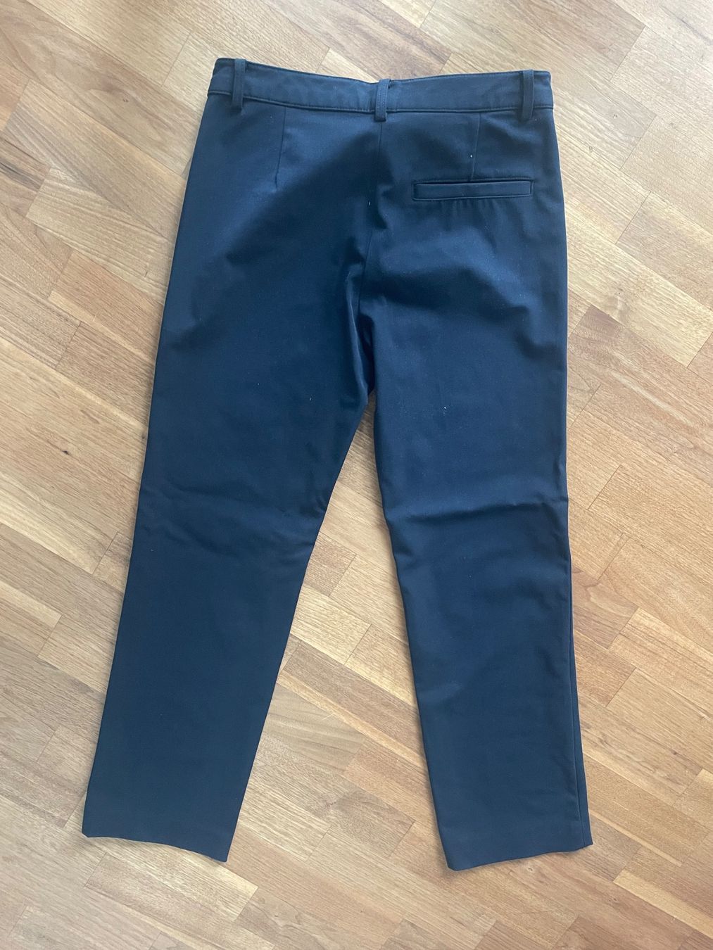 Massimo Dutti Pantaloni: Hose von Massimo Dutti – Usato da Bourguillon venduto da gartenwohnen 1
