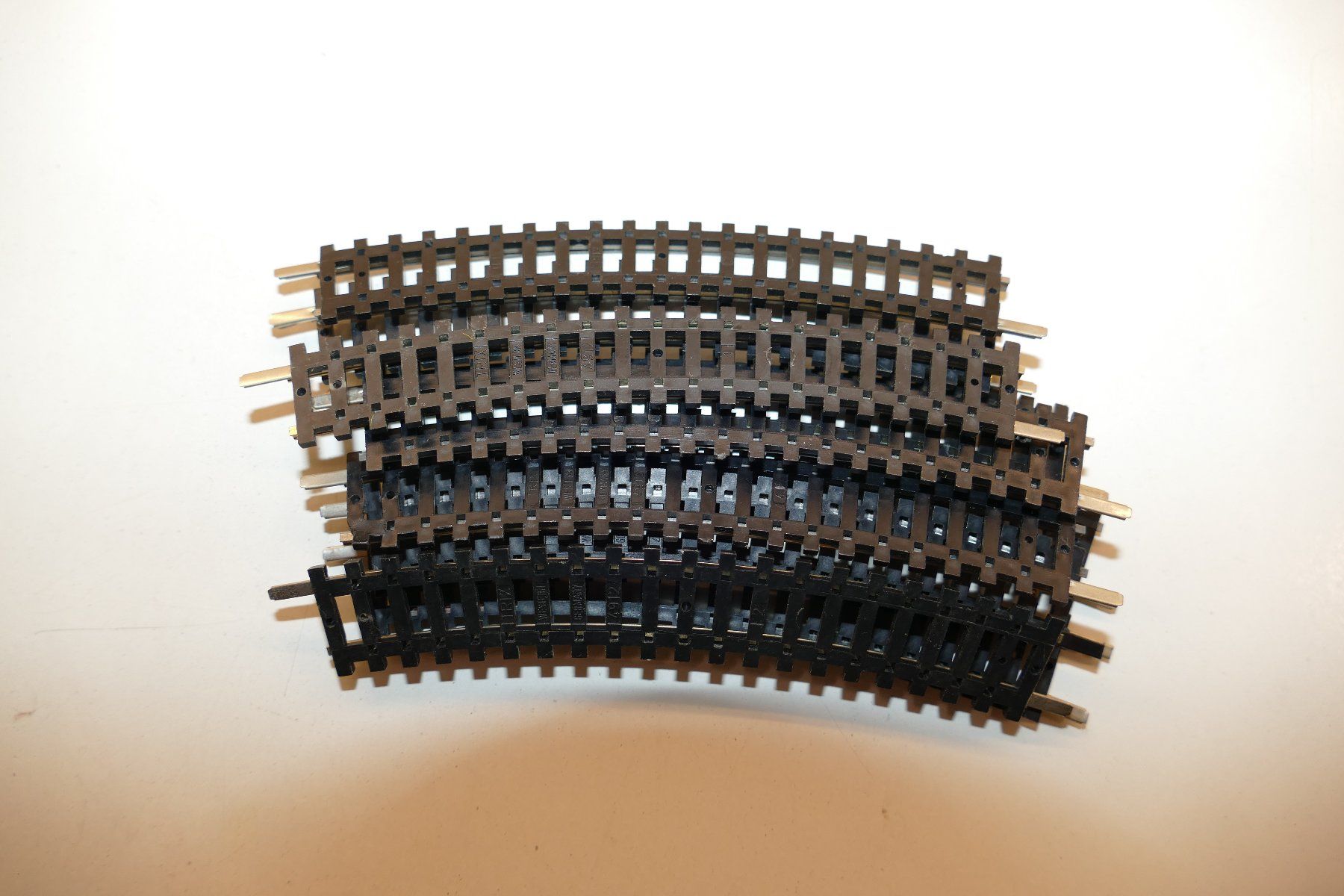 Trix Modellini di ferrovie: Minitrix N: 10xgebogenes Gleis Nr. 4912 – Nuovo (secondo la descrizione) da Niederhasli venduto da rail-duerst 1