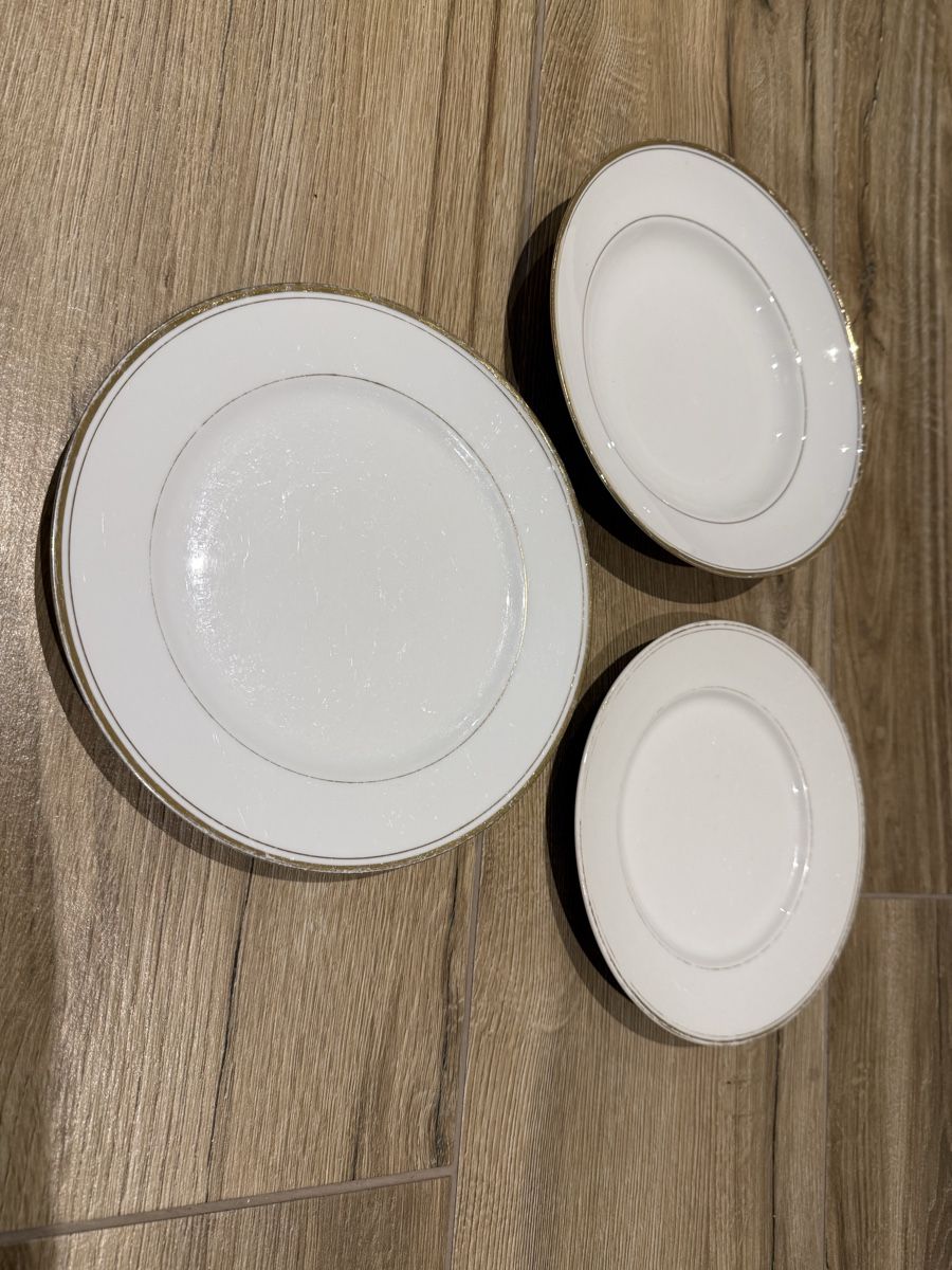Set di piatti: Porcelaine de Limoges – Usato da Estavannens venduto da davy80 8