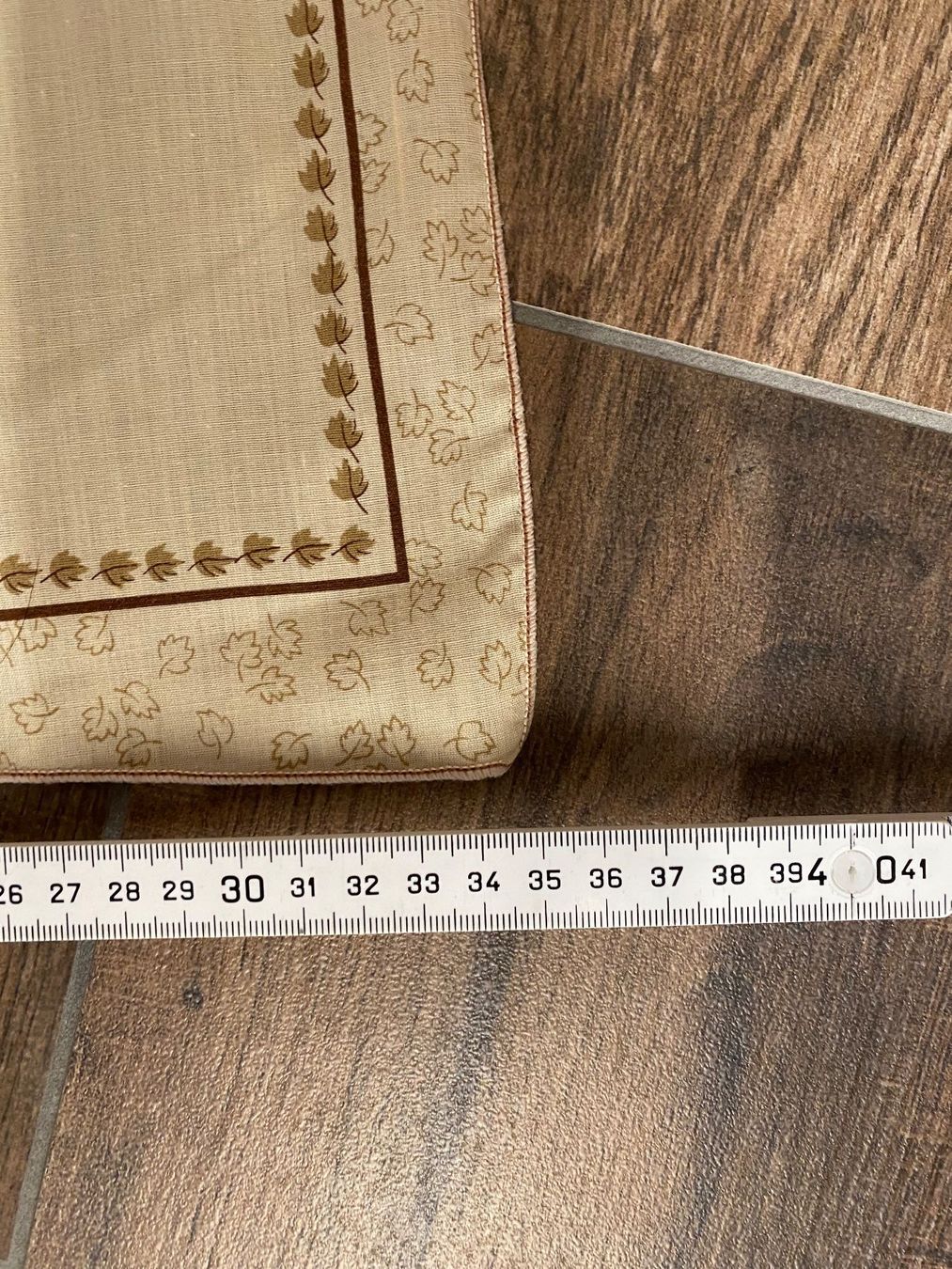 Tovaglioli: 2 Servietten beige Vintage 35 x 35 cm – Usato da Pratteln venduto da a23_j2gs 1