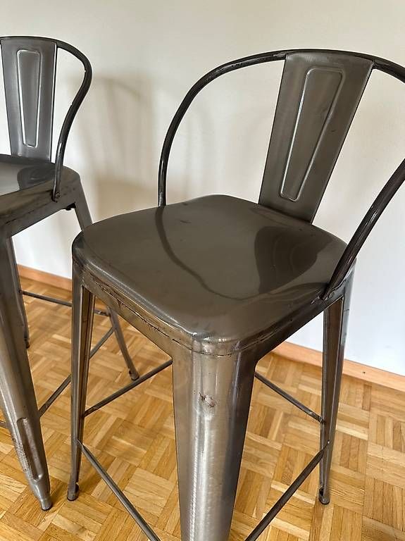 Tabourets: Tabourets en métal – D'occasion à Vandoeuvres par loi_8g5l 1