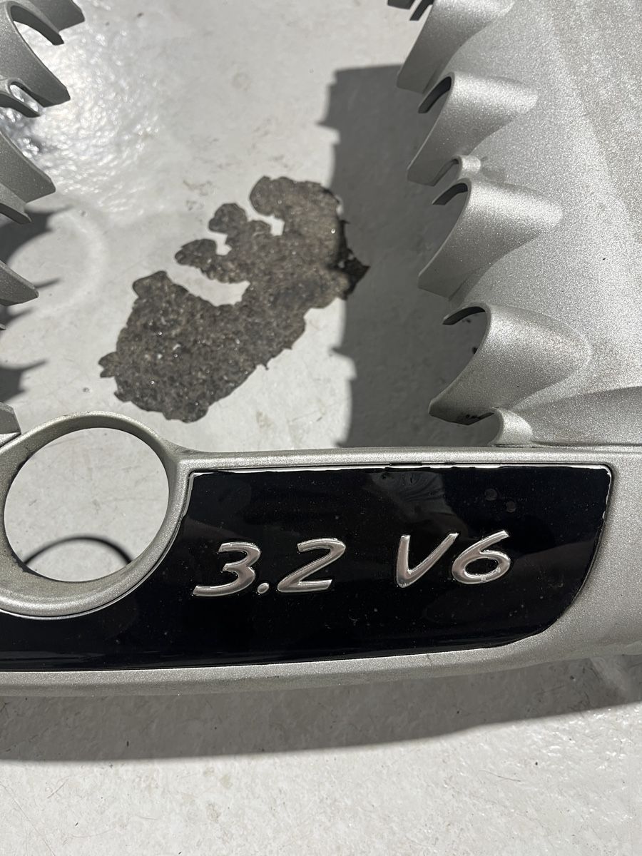 Porsche Alle Autoersatzteile: Porsche Cayenne 955 V6 Engine Cover – Gebraucht aus St. Erhard von Michel164 1
